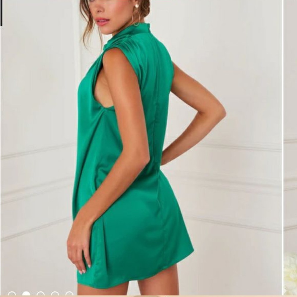 Vici collection sofyia satin high neck mini dress NWOT